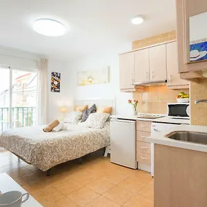 studios-nerja-center-d.hotelsinnerja.org/