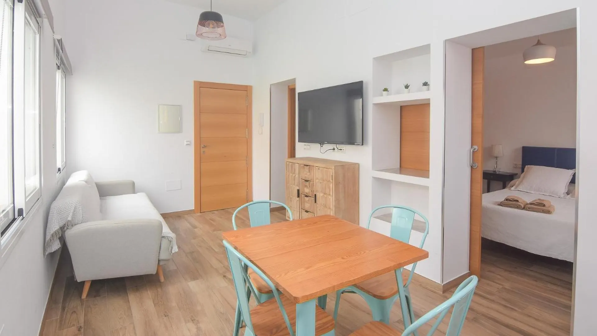 Apartamentos Ermita Plaza Nerja Spain