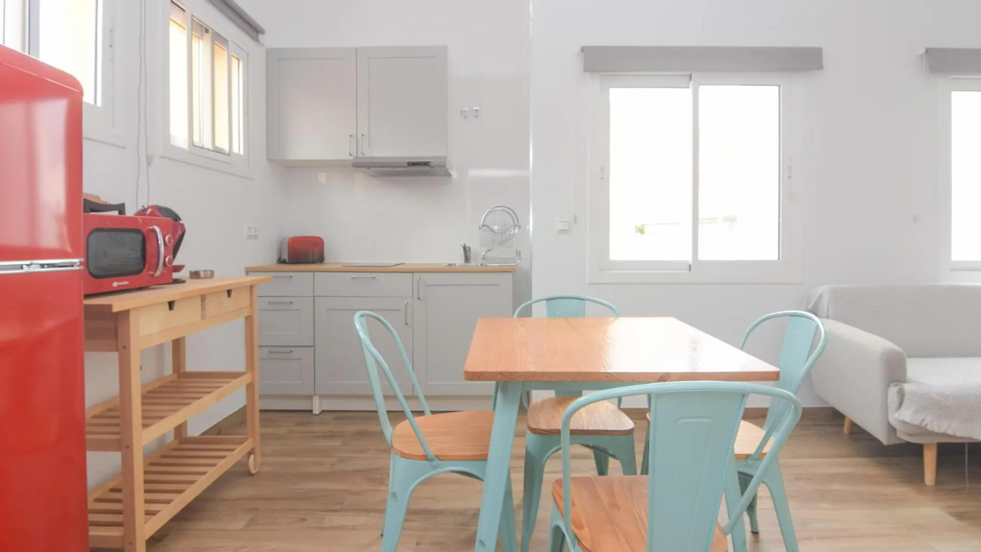 Apartamentos Ermita Plaza location