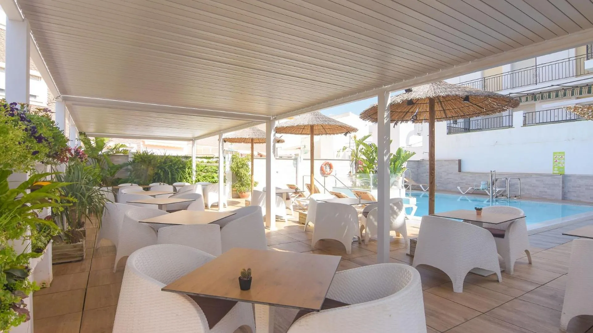 Apartamentos Ermita Plaza Nerja Apartment